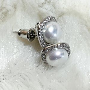 Pearl and Crystal silver stud earrings